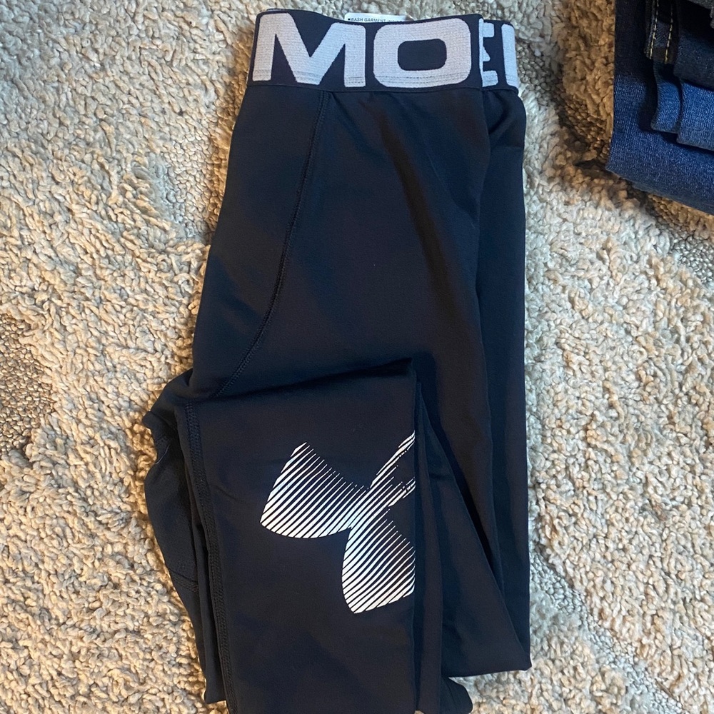 Under Armour fitted cold gear
